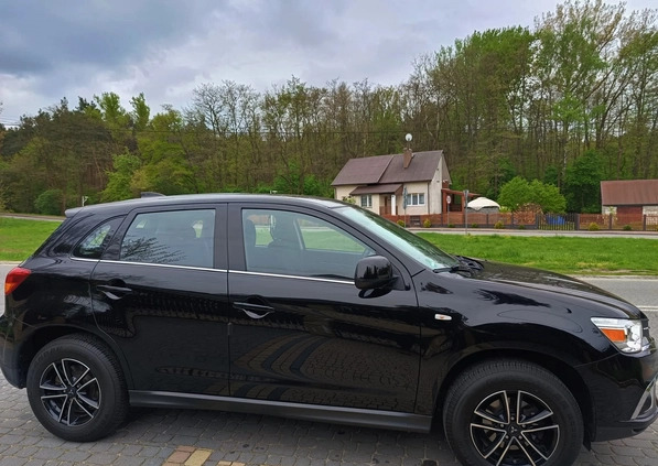 Mitsubishi ASX cena 69900 przebieg: 99300, rok produkcji 2019 z Połaniec małe 631